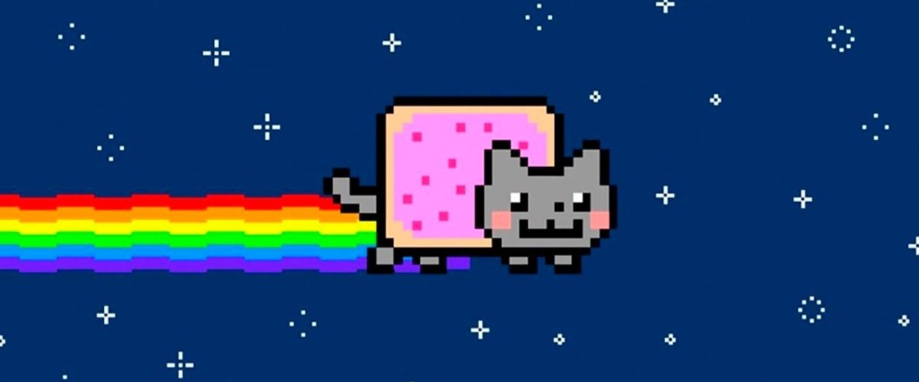 Imagem do meme Nyan Cat: desenho de um gato em pixels voando pelo espaço sideral. Atrás de sua cauda vem um arco-íris.