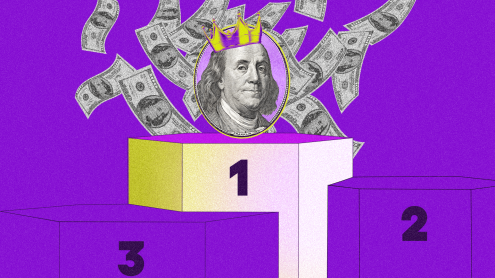 Maiores loterias da história: ilustração de notas de dólar voando em torno de um pódio. A ilustração está em um fundo roxo.