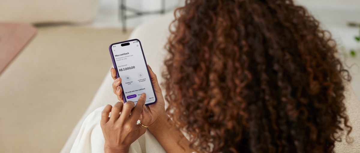 Como acompanhar o crescimento do cashback do cartão Ultravioleta no app?