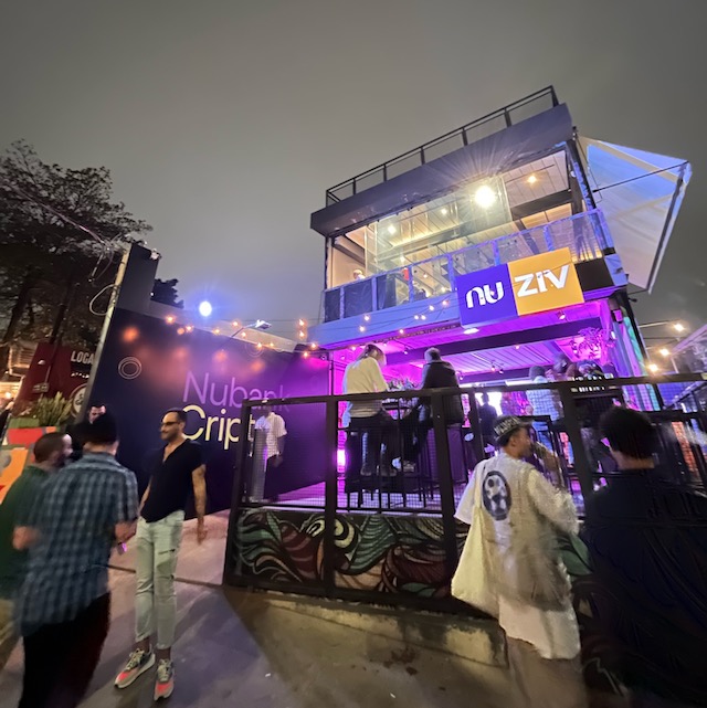 Nubank inaugura mural com experiência virtual em São Paulo, Salvador e Rio de Janeiro