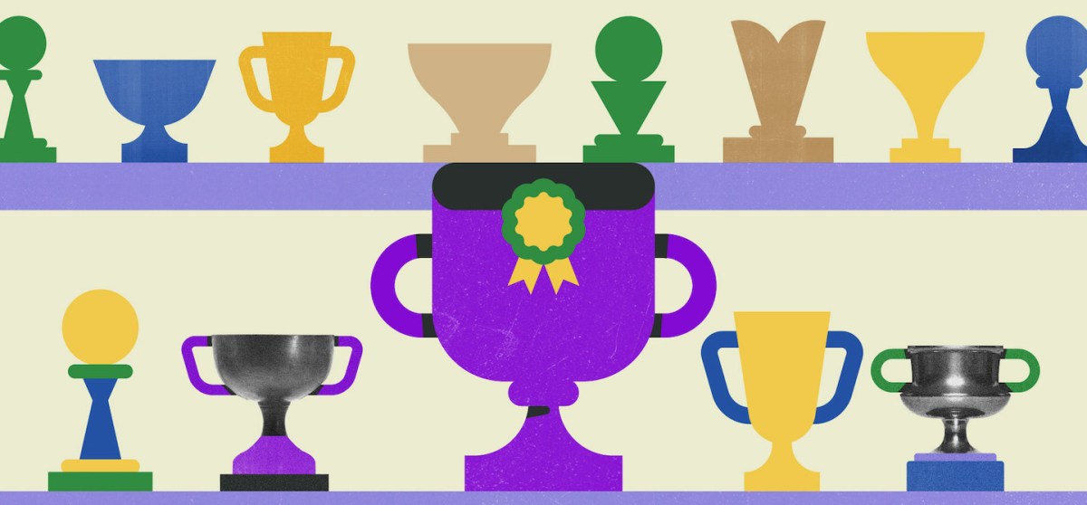 ilustração de uma prateleira com troféus e um troféu roxo, maior no meio.