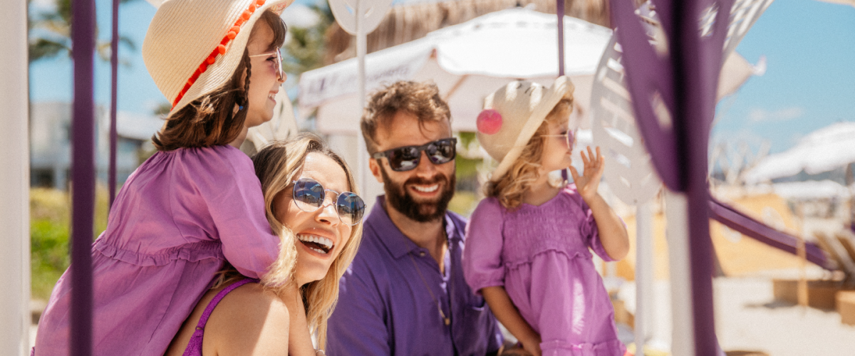 Nubank Ultravioleta na Riviera de São Lourenço: um dia em família com Taciele Alcolea