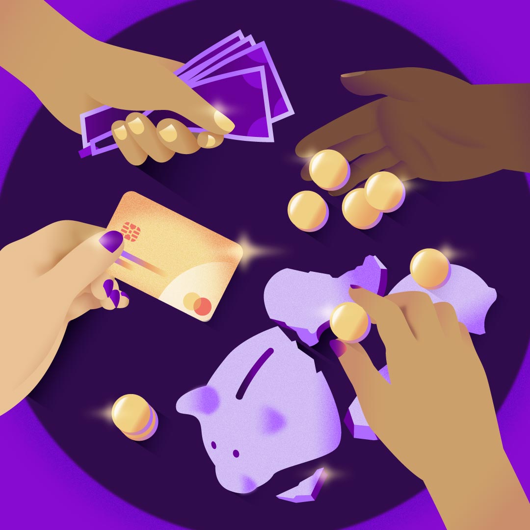 Ilustração de quatro mãos colocando dinheiro em uma mesa. Uma segura um cartão de crédito, outra notas, outra moedas e a última está segurando apenas uma moeda, tirada de um cofre de porquinho quebrado.